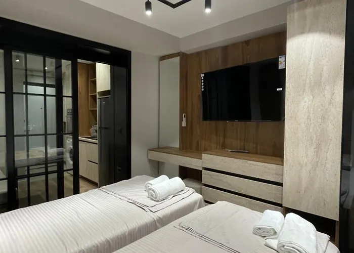 By Foot - Charm Apartment *