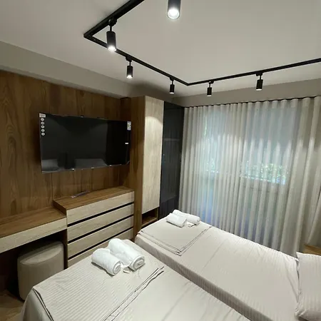 Apartment By Foot - Charm Tirana