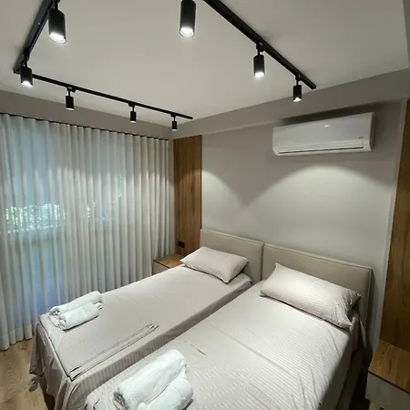 Apartment By Foot - Charm