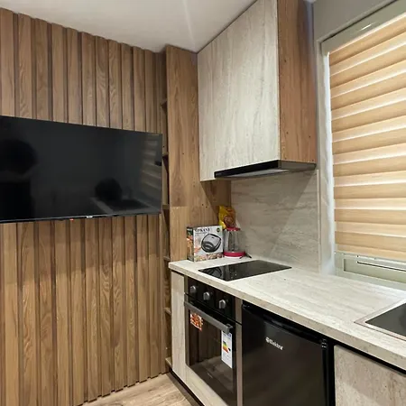 By Foot - Charm Apartment *