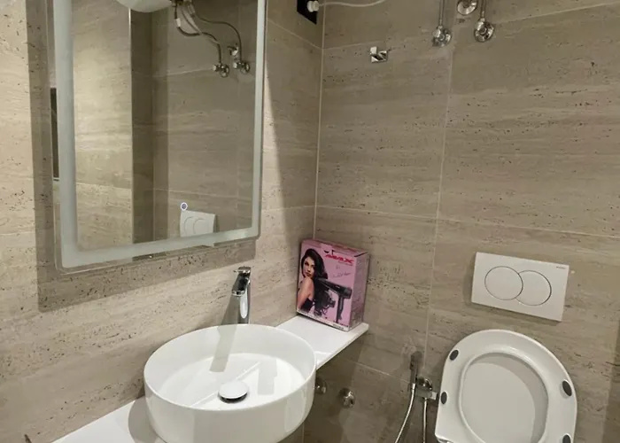 By Foot - Charm * Тирана